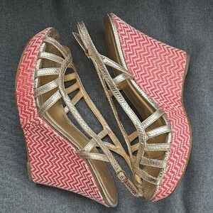 Lilly Pulitzer Metallic Gold and Coral Wedges